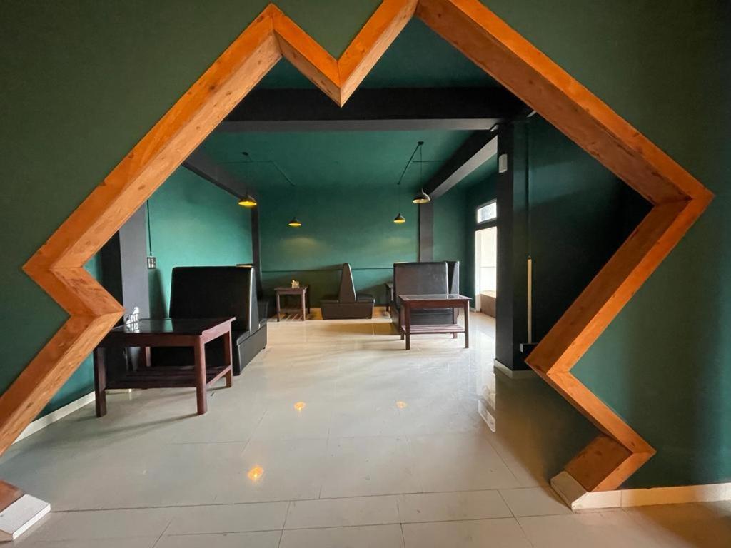 La Colline Resort Kohima Luaran gambar