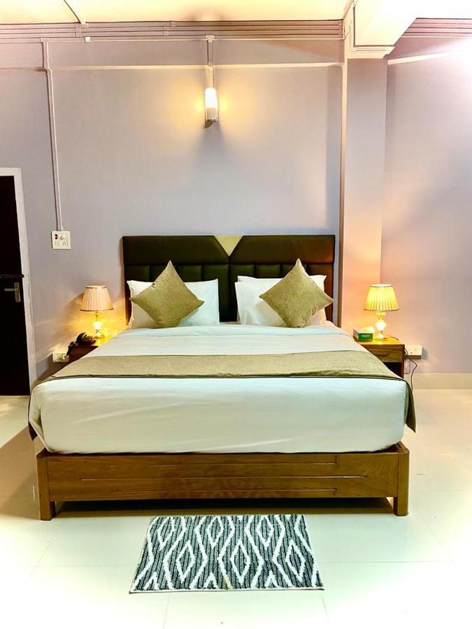 La Colline Resort Kohima Luaran gambar