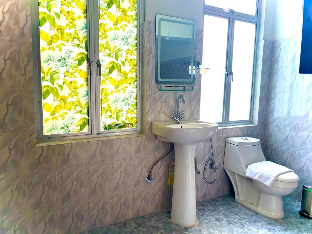 La Colline Resort Kohima Luaran gambar